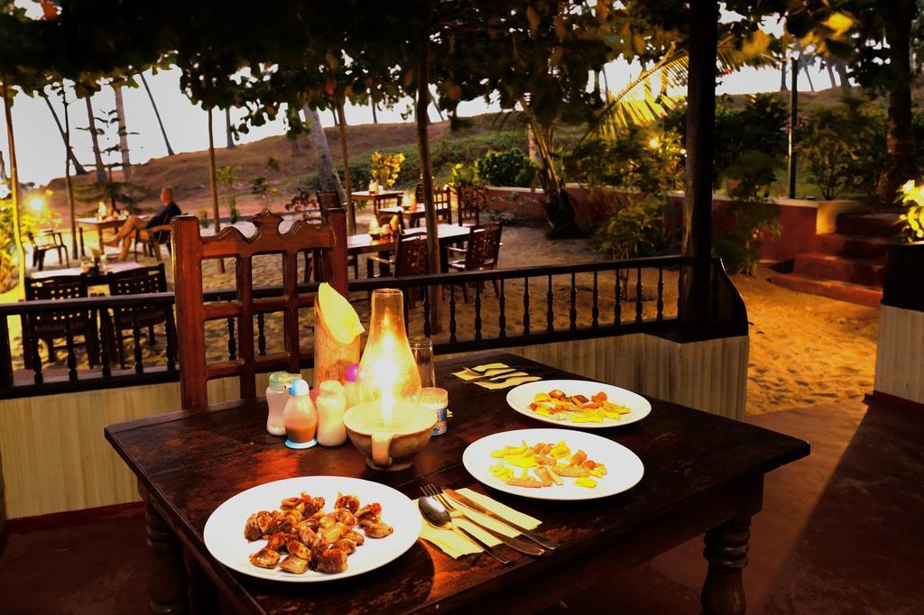 Maadathil Cottages Varkala Exterior foto