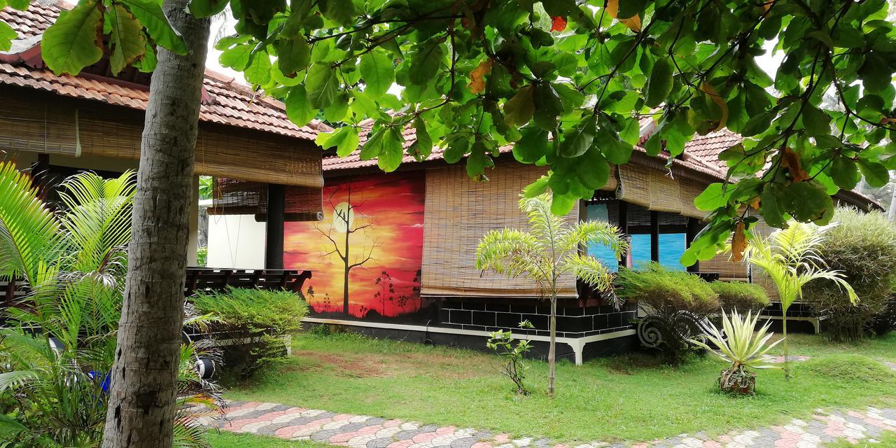 Maadathil Cottages Varkala Exterior foto